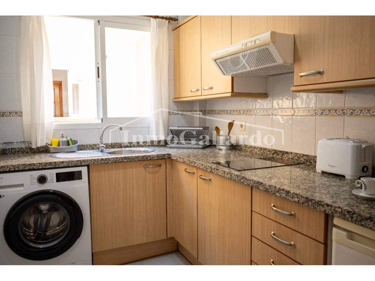 2 soveværelse Lejlighed til leje i Rincon de la Victoria med swimmingpool garage - € 950 (Ref: 9211746)