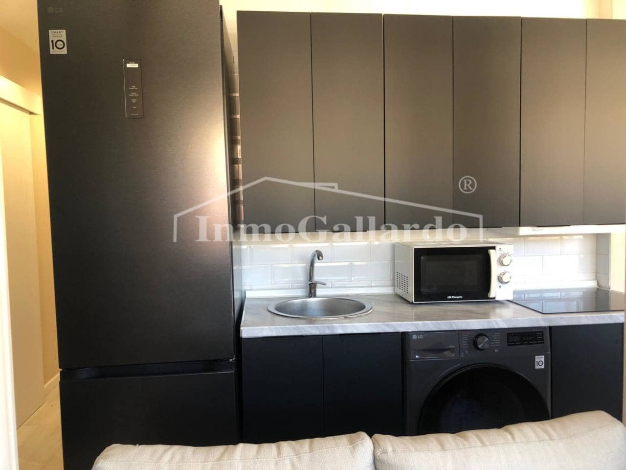 1 sovrum Studio att hyra i Malaga stad - 800 € (Ref: 9226082)
