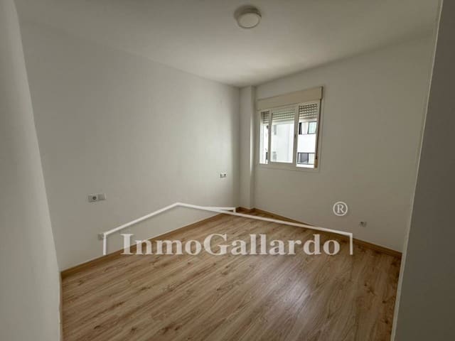 Piso de 1 habitación en Málaga ciudad en venta con garaje - 215.000 € (Ref: 9239470)