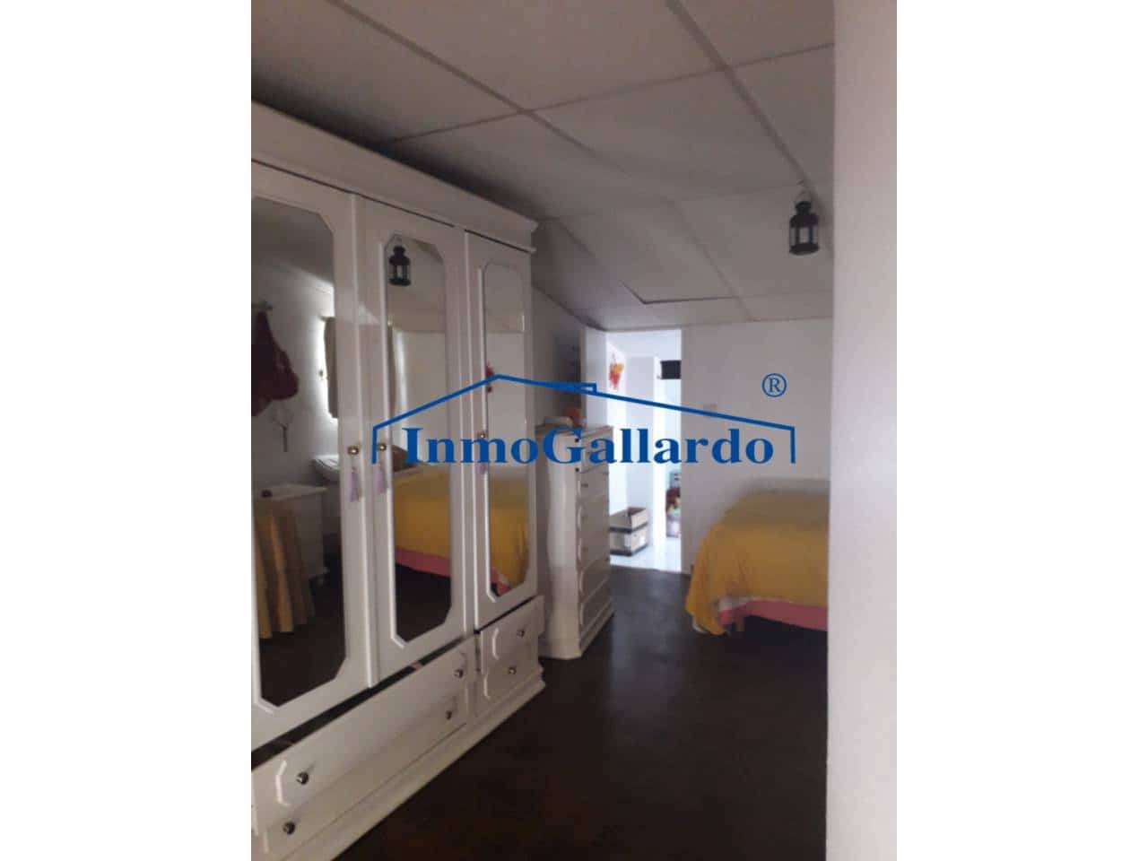 5 soveværelse Byhus til salg i Malaga by med swimmingpool garage - € 850.000 (Ref: 9242631)