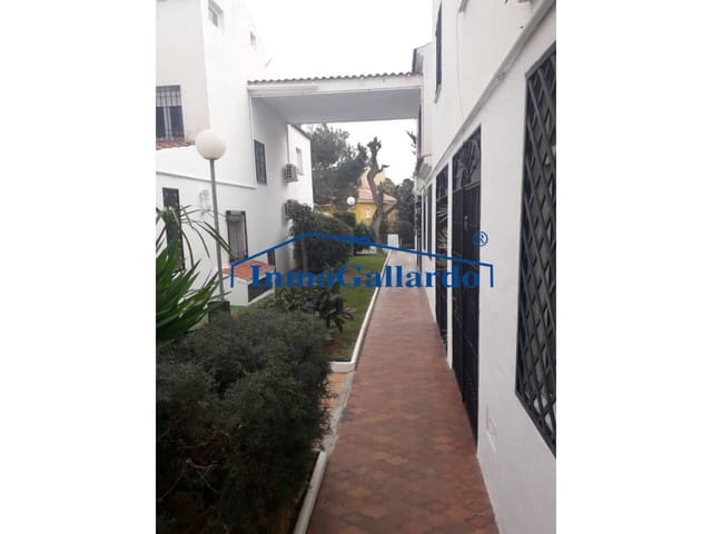 5 soveværelse Byhus til salg i El Palo, Málaga by med swimmingpool garage - € 850.000 (Ref: 9242631)