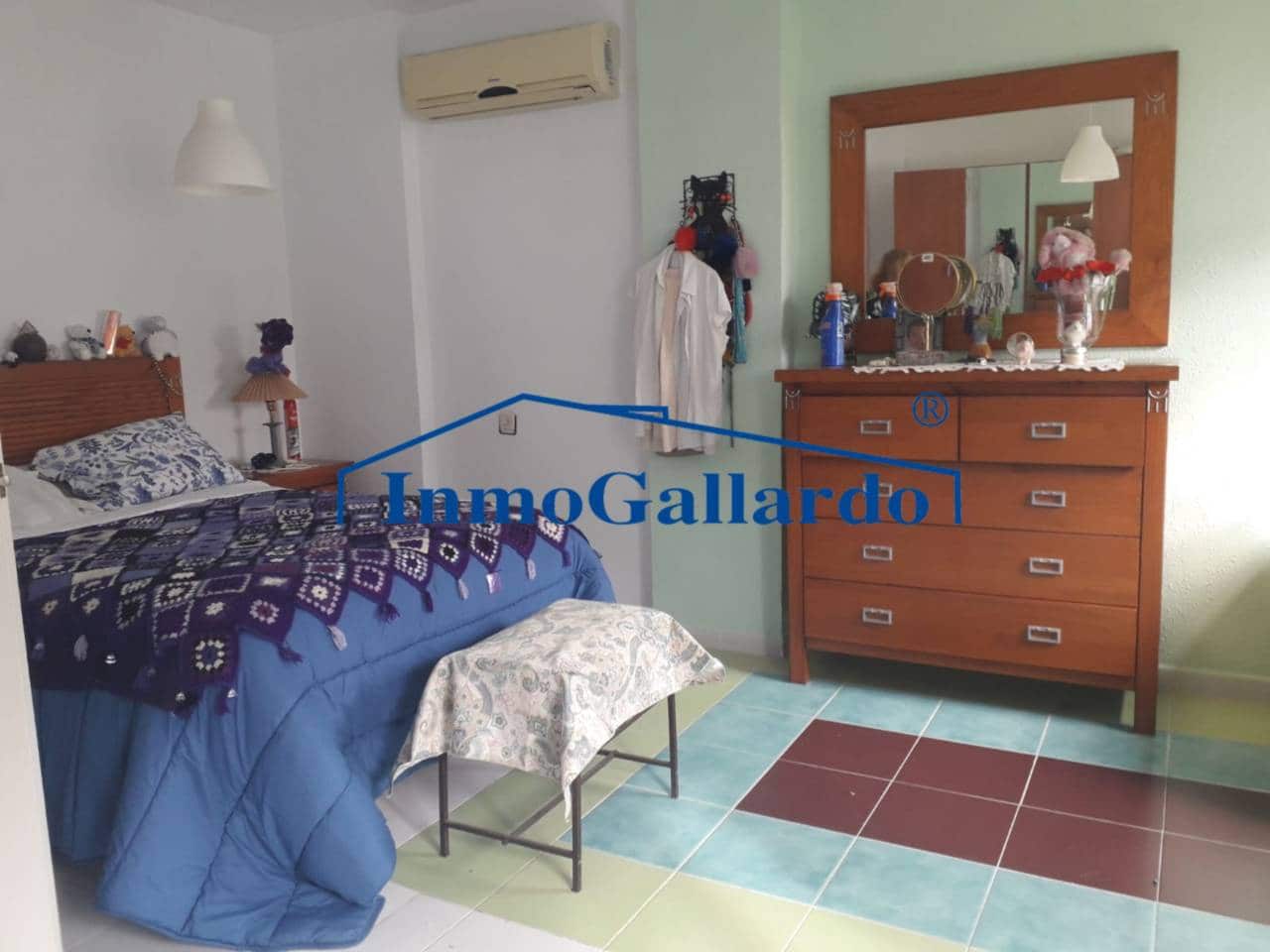 5 soveværelse Byhus til salg i Malaga by med swimmingpool garage - € 850.000 (Ref: 9242631)