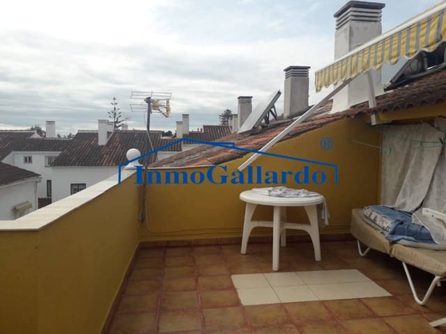 5 soveværelse Byhus til salg i El Palo, Málaga by med swimmingpool garage - € 850.000 (Ref: 9242631)