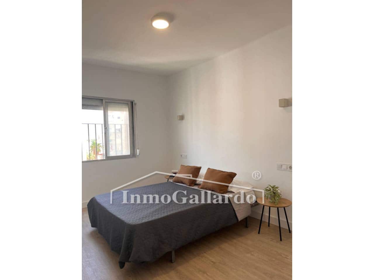 Piso de 3 habitaciones en Málaga ciudad en venta - 290.000 € (Ref: 9251779)