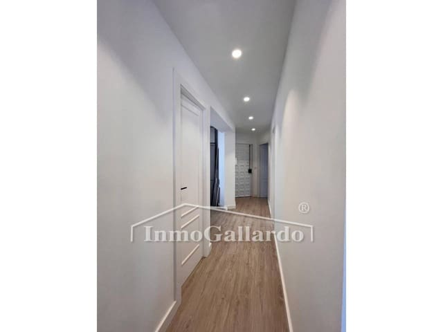 Piso de 3 habitaciones en Málaga ciudad en venta - 290.000 € (Ref: 9251779)