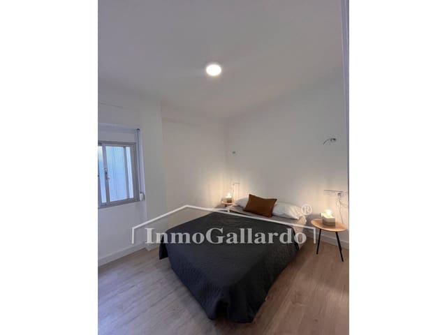 Piso de 3 habitaciones en Málaga ciudad en venta - 290.000 € (Ref: 9251779)