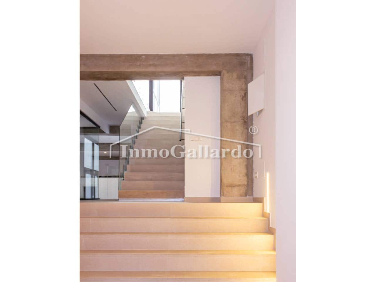 3 Zimmer Reihenhaus zu verkaufen in Malaga Stadt mit Pool Garage - 750.000 € (Ref: 9262083)