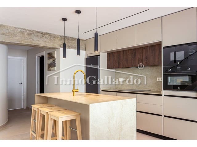 3 Zimmer Reihenhaus zu verkaufen in Málaga Stadt mit Pool Garage - 750.000 € (Ref: 9262083)