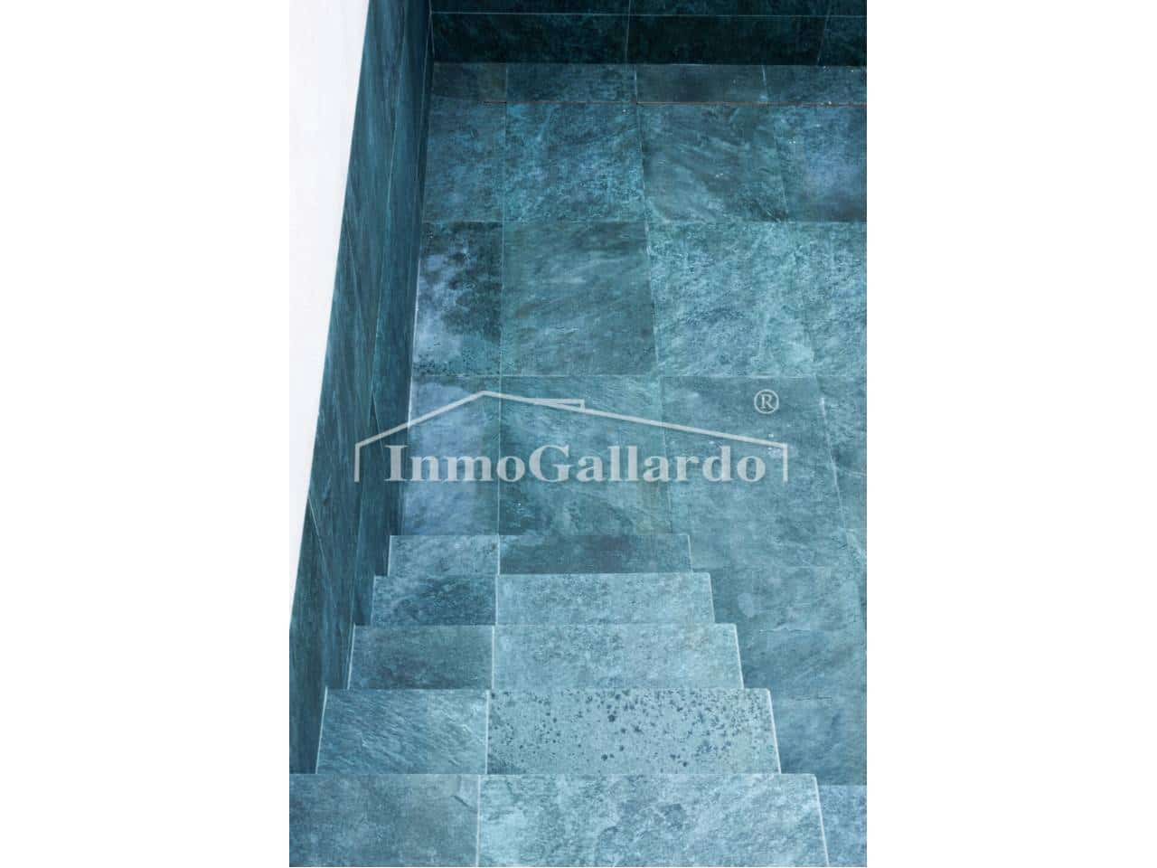 3 Zimmer Reihenhaus zu verkaufen in Malaga Stadt mit Pool Garage - 750.000 € (Ref: 9262083)