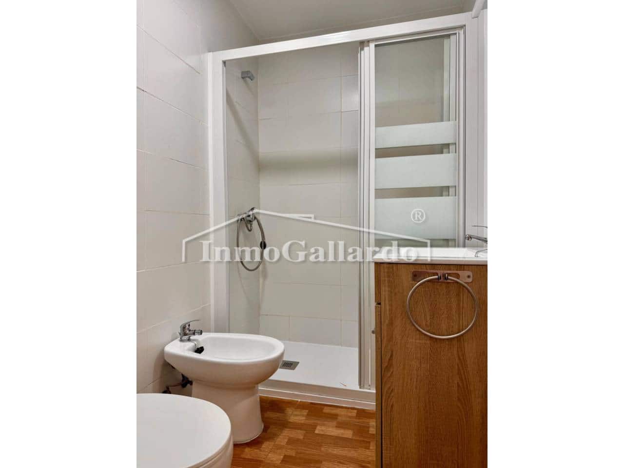 Lejlighed til salg i Malaga by med garage - € 190.000 (Ref: 9262084)