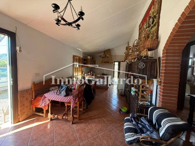 3 sypialnia Dom na sprzedaż w El Candado, Miasto Málaga - 165 000 € (Ref: 9262085)
