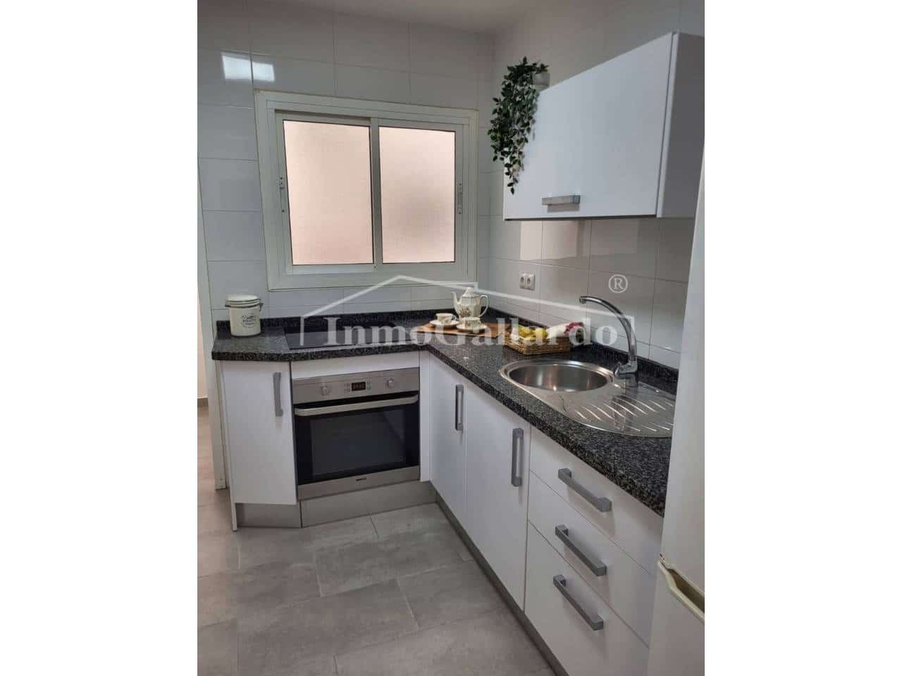 Piso de 3 habitaciones en Málaga ciudad en alquiler - 1.450 € (Ref: 9280647)
