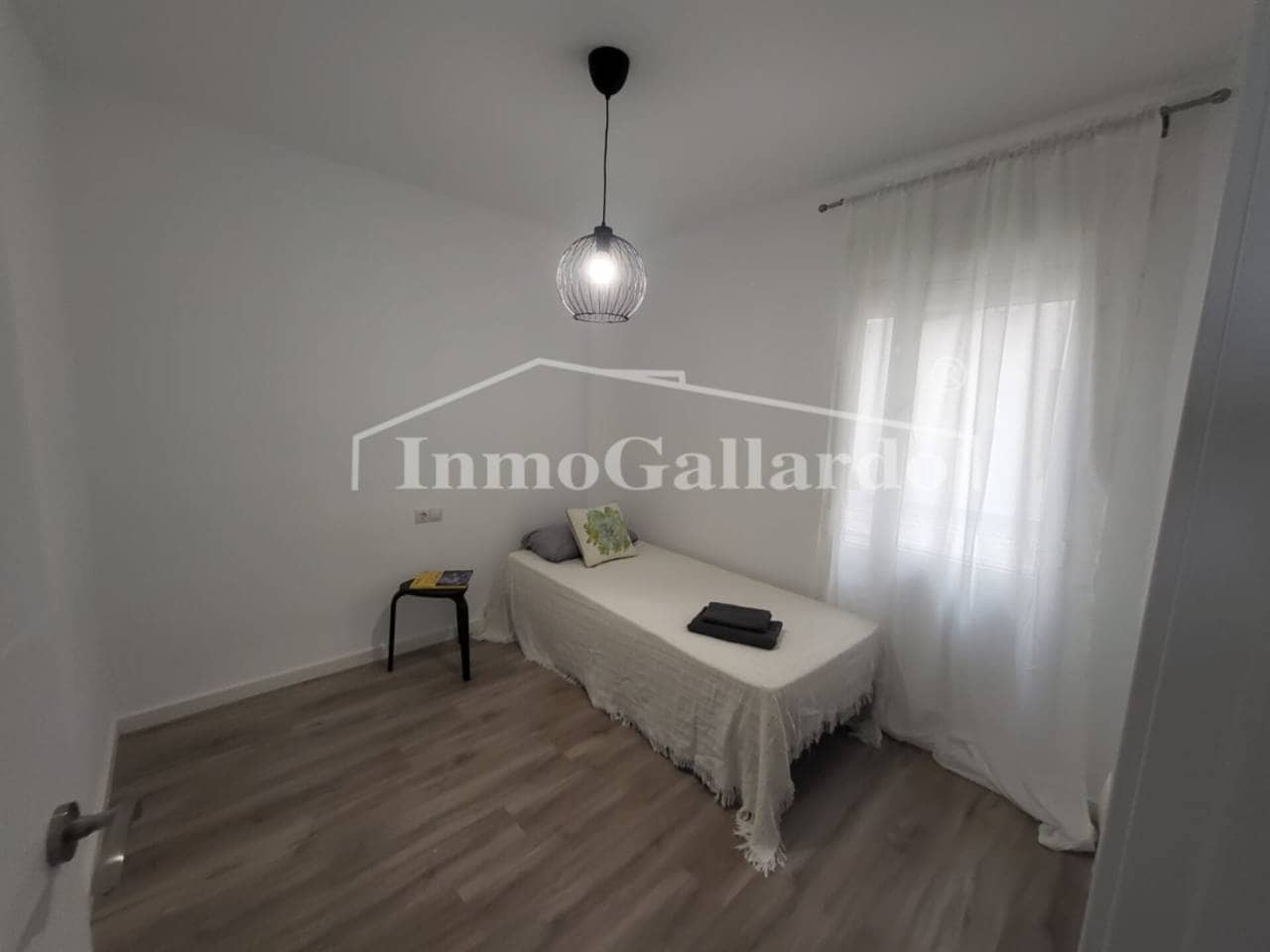 Piso de 3 habitaciones en Málaga ciudad en alquiler - 1.450 € (Ref: 9280647)