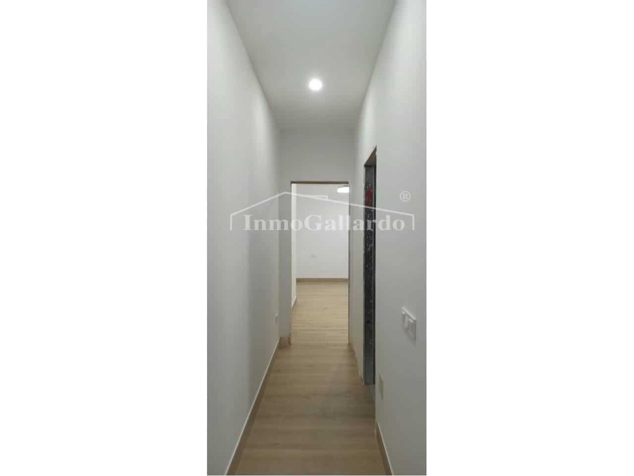 2 bedroom Apartment for rent in Bermejo - € 800 (Ref: 9362004)