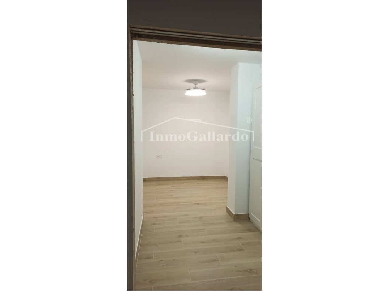 2 bedroom Apartment for rent in Bermejo - € 800 (Ref: 9362004)