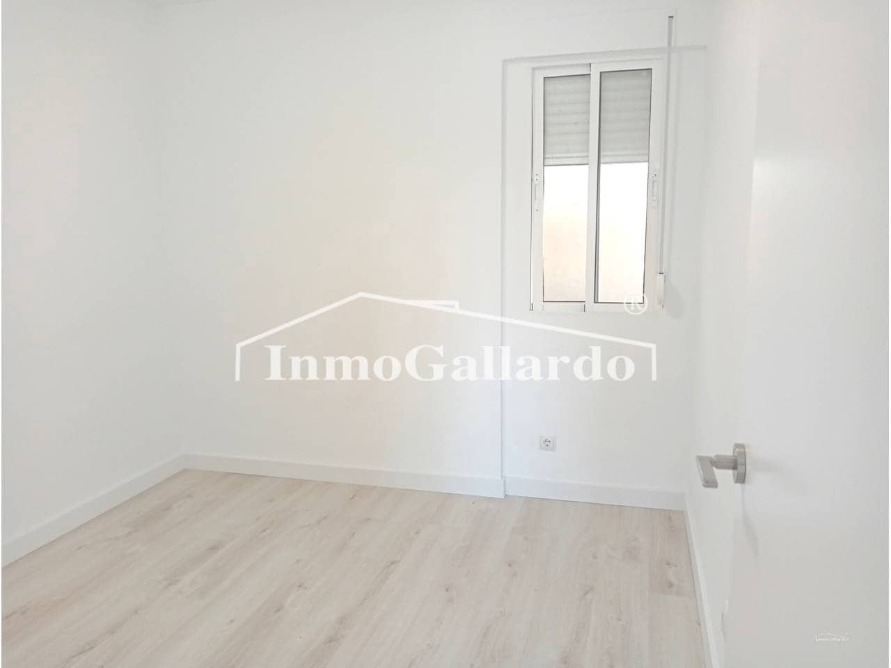 3 bedroom Flat for sale in Malaga city - € 410,000 (Ref: 9403176)