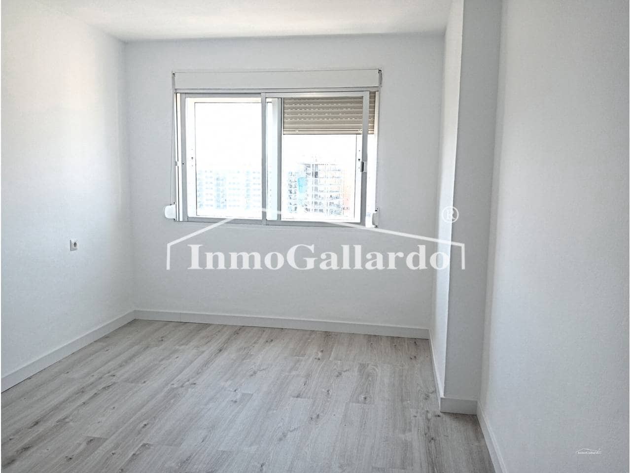 3 bedroom Flat for sale in Malaga city - € 410,000 (Ref: 9403176)