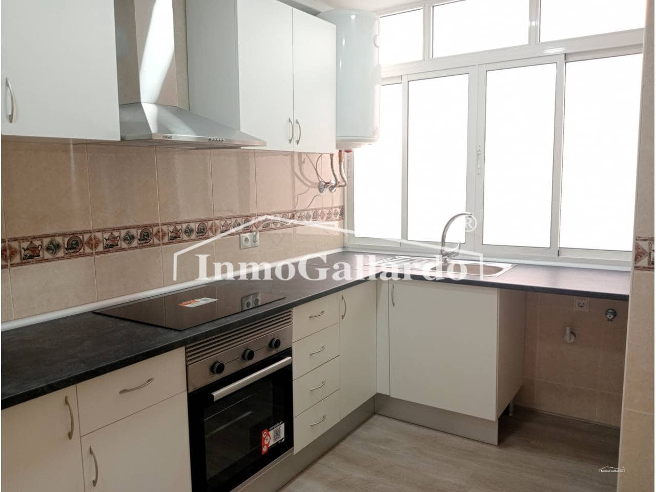 3 bedroom Flat for sale in Malaga city - € 410,000 (Ref: 9403176)