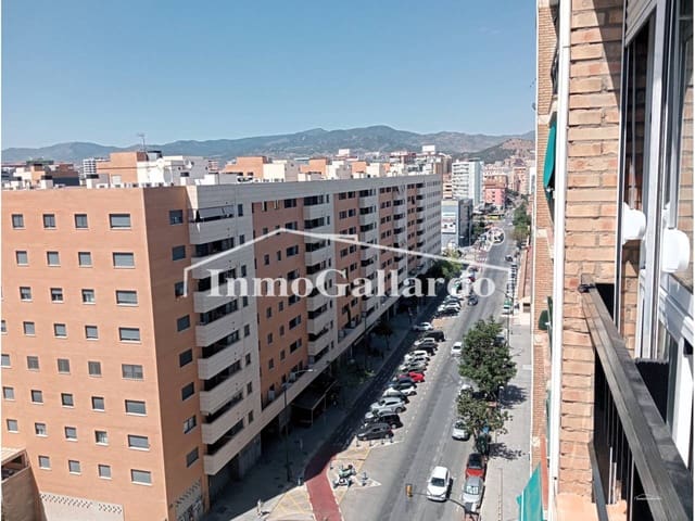 3 bedroom Flat for sale in Málaga city - € 410,000 (Ref: 9403176)