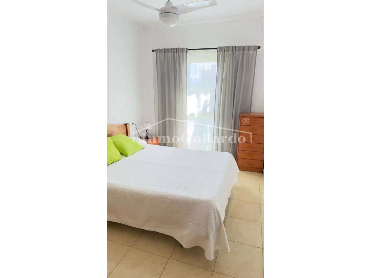 Piso de 2 habitaciones en Benajarafe en alquiler con piscina garaje - 900 € (Ref: 9412578)