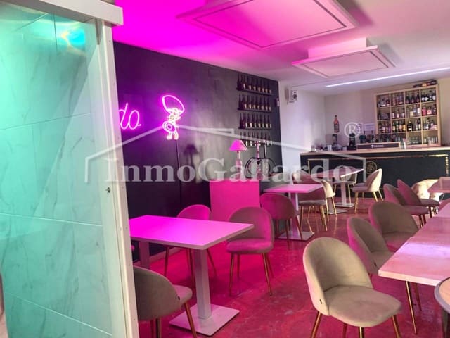 Kommersiell til salgs i Echeverria del Palo, Málaga by - € 35 000 (Ref: 9412580)