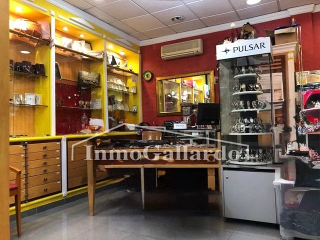 Kommersiell til salgs i El Palo, Málaga by - € 20 000 (Ref: 9412583)