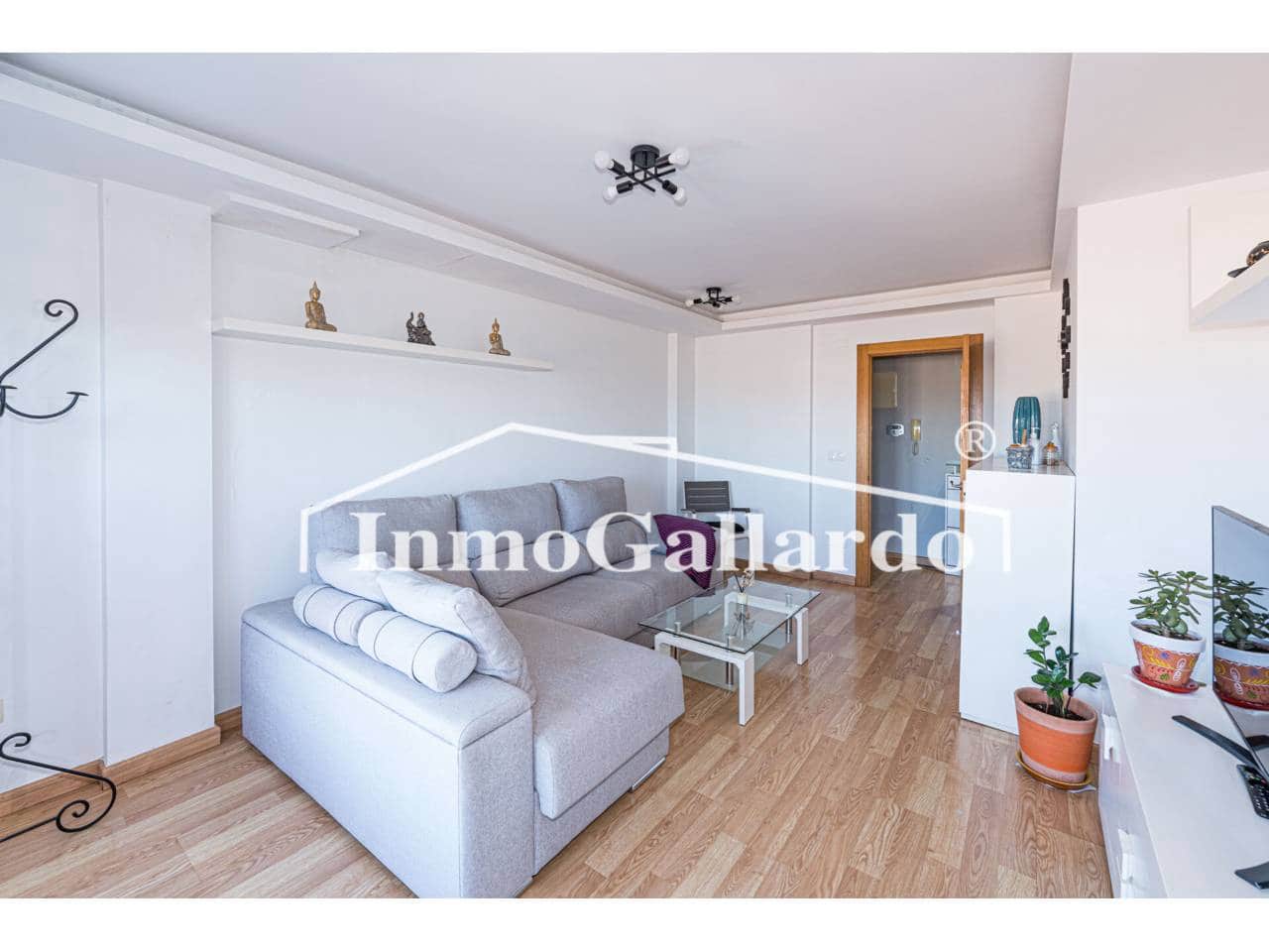 2 soveværelse Lejlighed til salg i Torre de Benagalbon med swimmingpool garage - € 315.000 (Ref: 9419383)