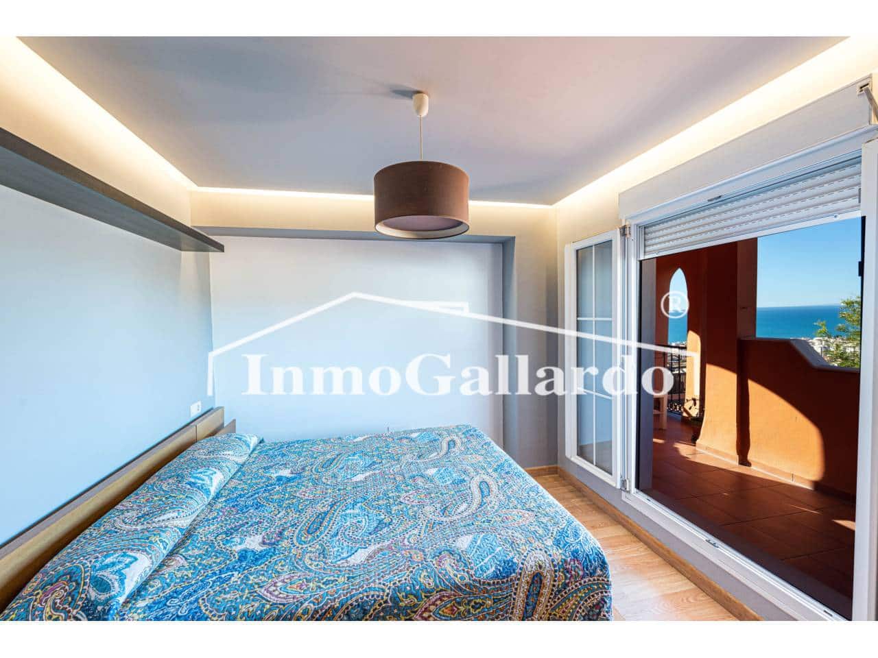 2 soveværelse Lejlighed til salg i Torre de Benagalbon med swimmingpool garage - € 315.000 (Ref: 9419383)