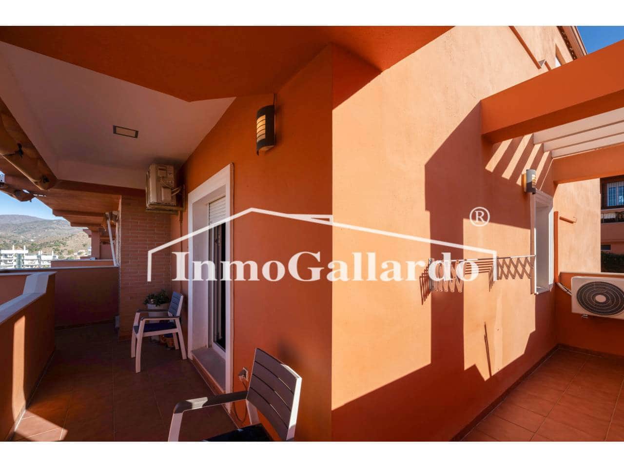 2 soveværelse Lejlighed til salg i Torre de Benagalbon med swimmingpool garage - € 315.000 (Ref: 9419383)