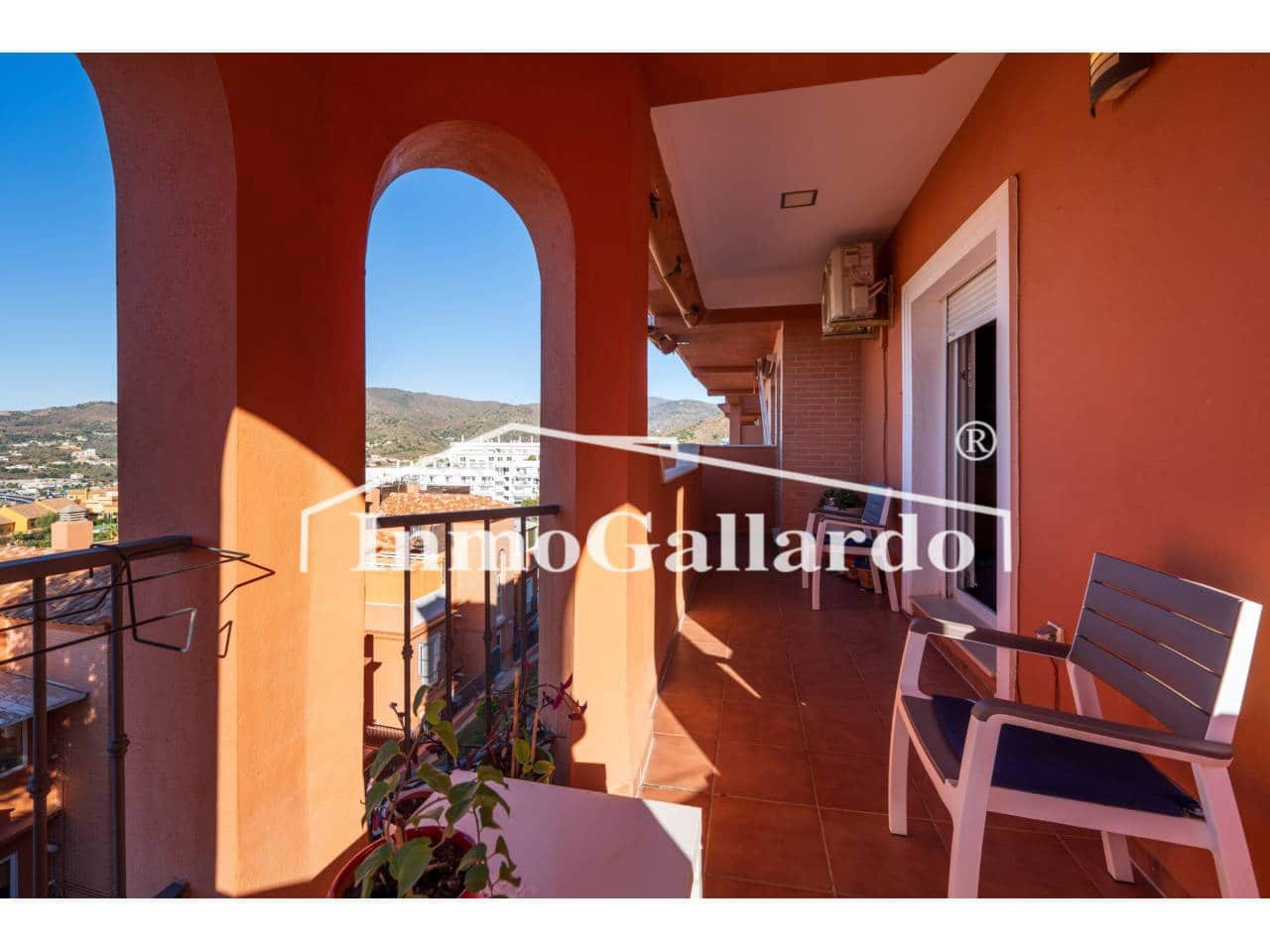 2 soveværelse Lejlighed til salg i Torre de Benagalbon med swimmingpool garage - € 315.000 (Ref: 9419383)