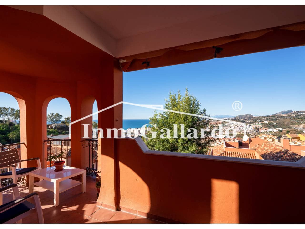 2 soveværelse Lejlighed til salg i Torre de Benagalbon med swimmingpool garage - € 315.000 (Ref: 9419383)