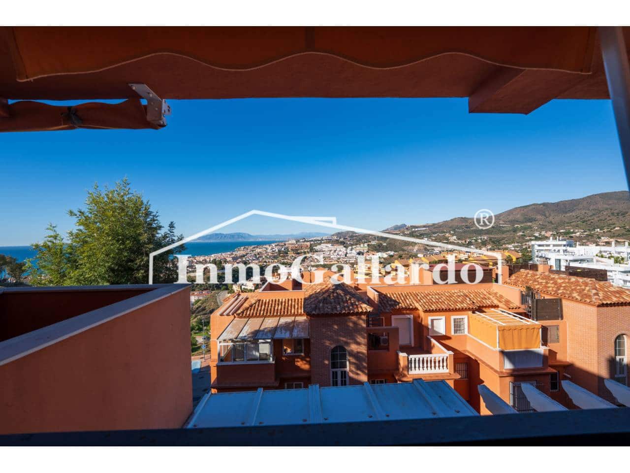 2 soveværelse Lejlighed til salg i Torre de Benagalbon med swimmingpool garage - € 315.000 (Ref: 9419383)