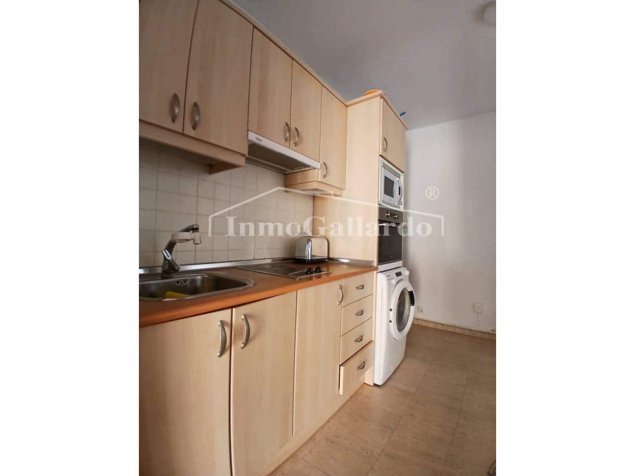 1 slaapkamer Appartement te huur in Malaga stad - € 1.300 (Ref: 9426927)