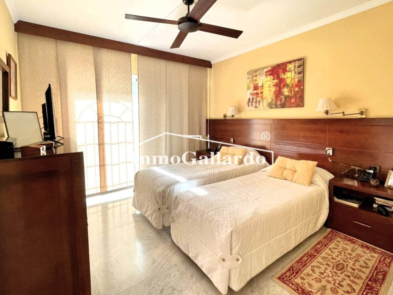 5 Zimmer Reihenhaus zu verkaufen in Benalmadena mit Pool Garage - 636.000 € (Ref: 9445879)