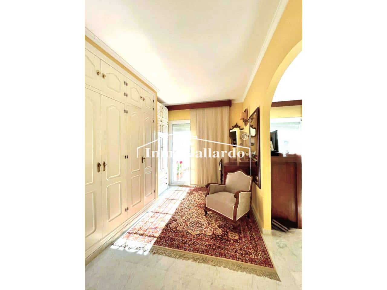 5 Zimmer Reihenhaus zu verkaufen in Benalmadena mit Pool Garage - 636.000 € (Ref: 9445879)