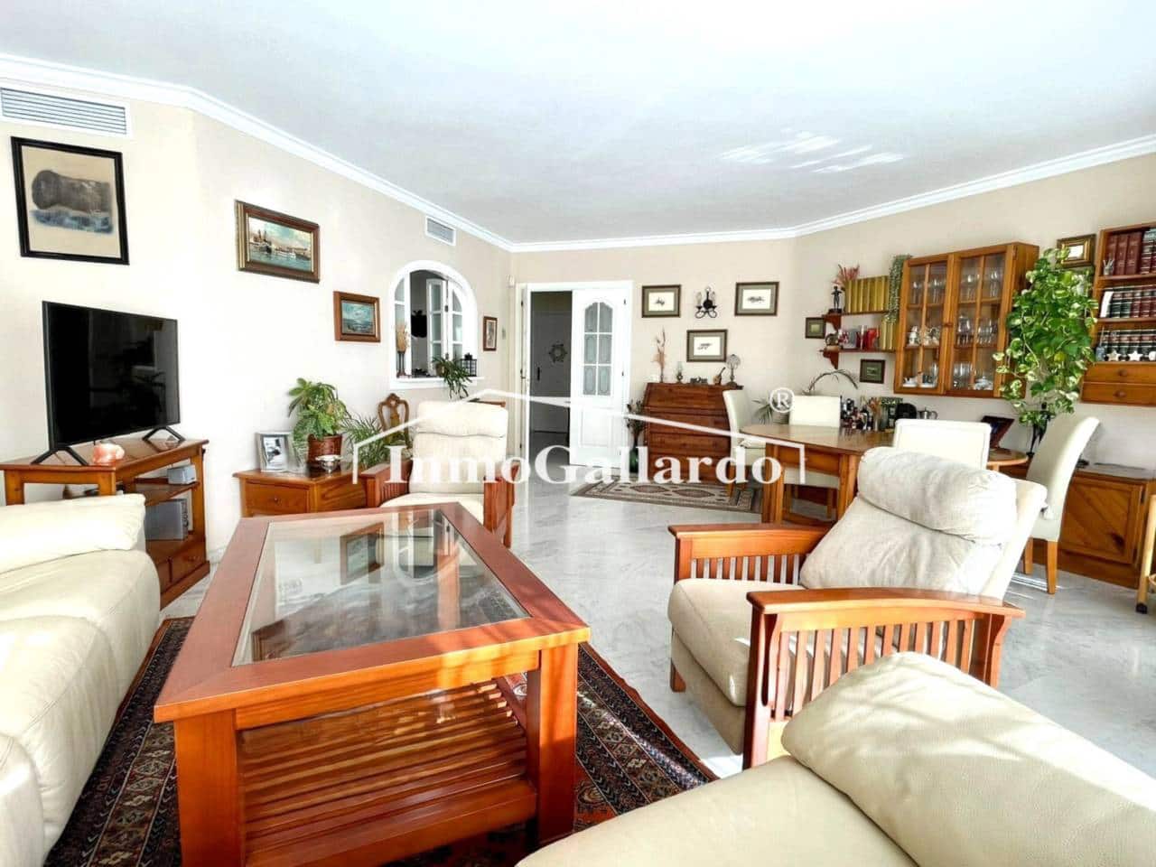 5 Zimmer Reihenhaus zu verkaufen in Benalmadena mit Pool Garage - 636.000 € (Ref: 9445879)