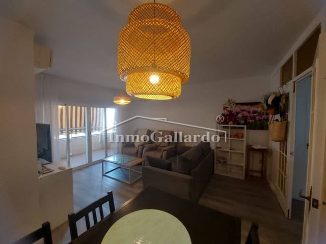 Piso de 3 habitaciones en Rincón de la Victoria en venta - 340.000 € (Ref: 9449588)