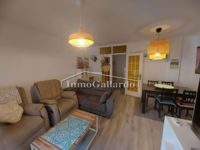 Piso de 3 habitaciones en Rincón de la Victoria en venta - 340.000 € (Ref: 9449588)