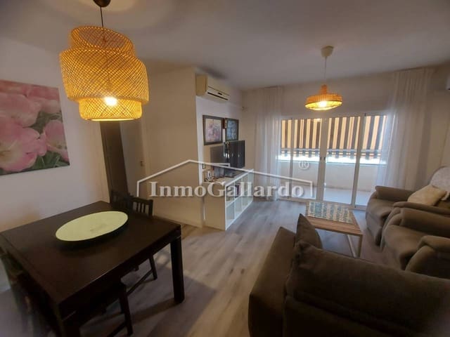 Piso de 3 habitaciones en Rincón de la Victoria en venta - 340.000 € (Ref: 9449588)