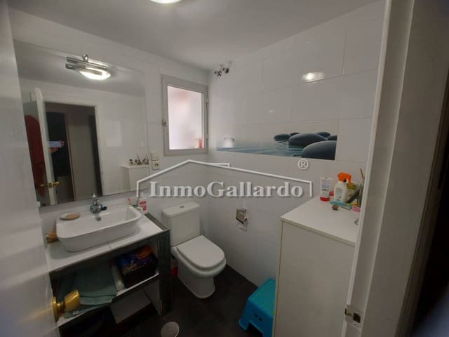 Piso de 3 habitaciones en Rincón de la Victoria en venta - 340.000 € (Ref: 9449588)