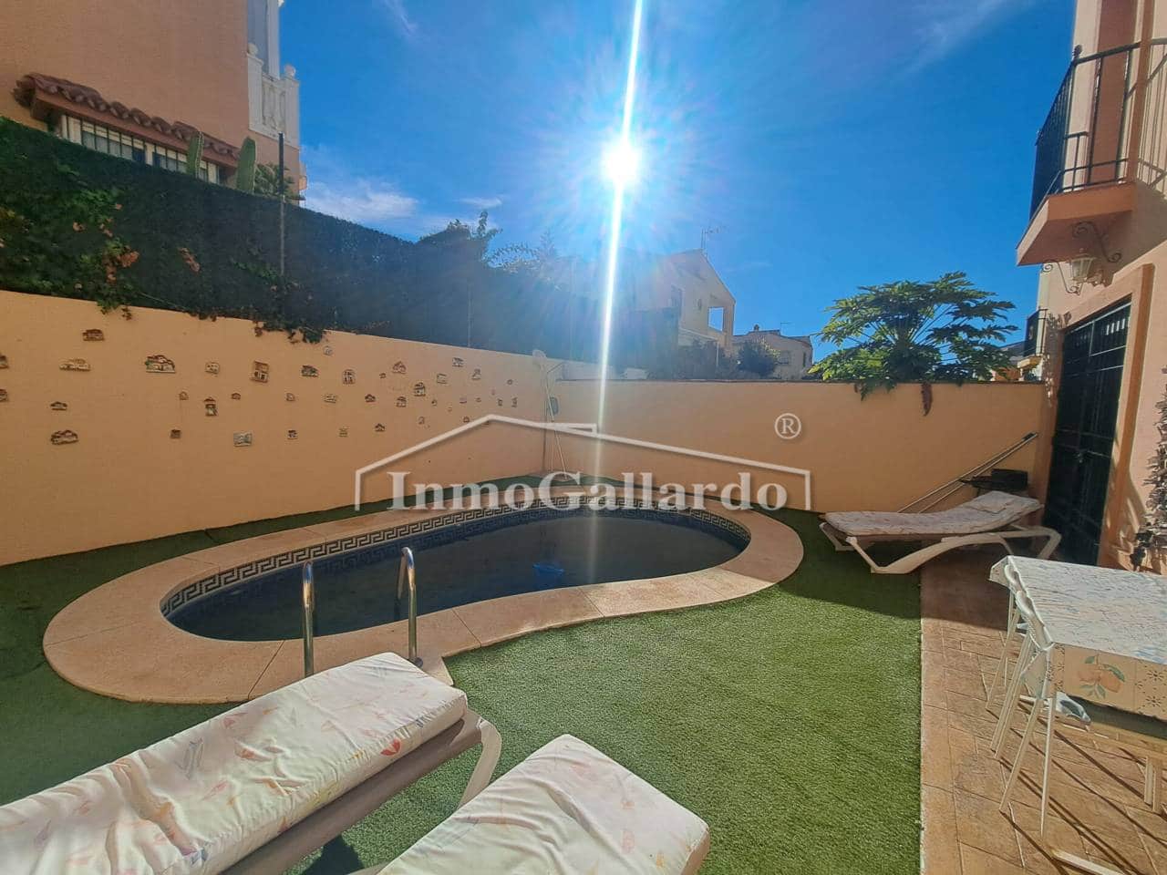 3 camera da letto Villetta a Schiera da affittare in Velez-Malaga con piscina garage - 1.500 € (Rif: 9452552)