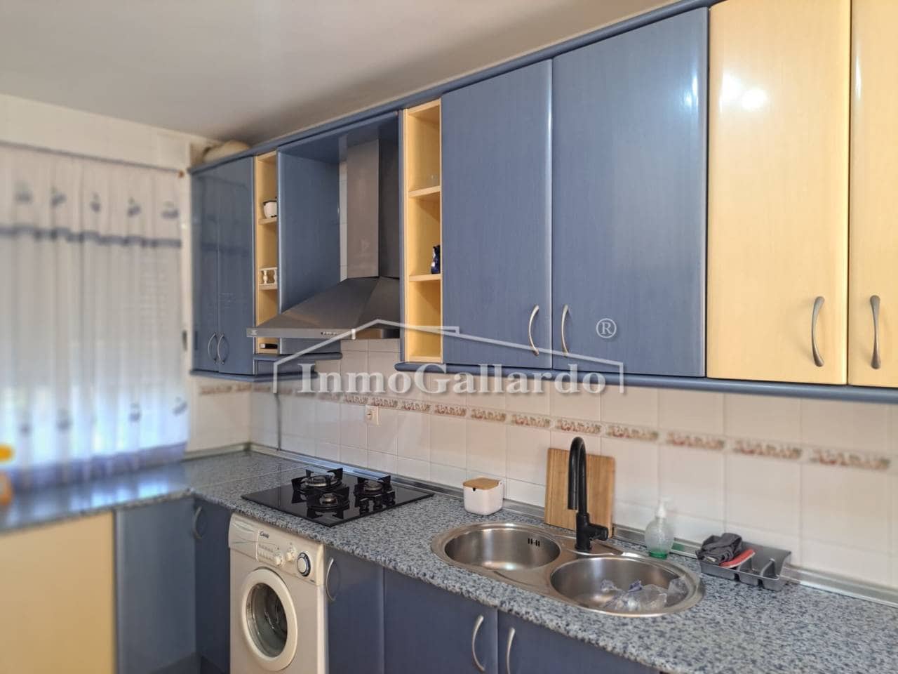 3 camera da letto Villetta a Schiera da affittare in Velez-Malaga con piscina garage - 1.500 € (Rif: 9452552)