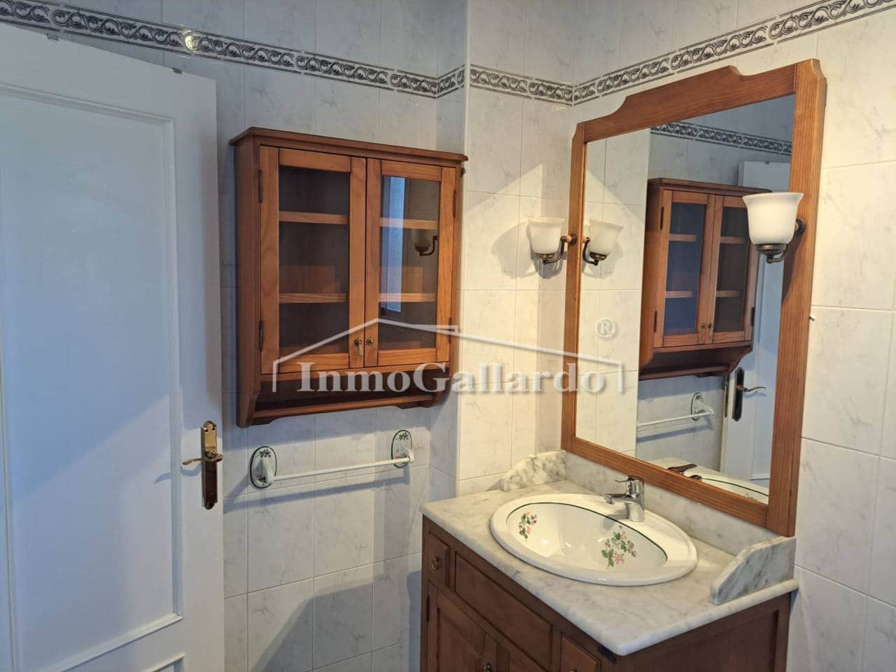 3 camera da letto Villetta a Schiera da affittare in Velez-Malaga con piscina garage - 1.500 € (Rif: 9452552)