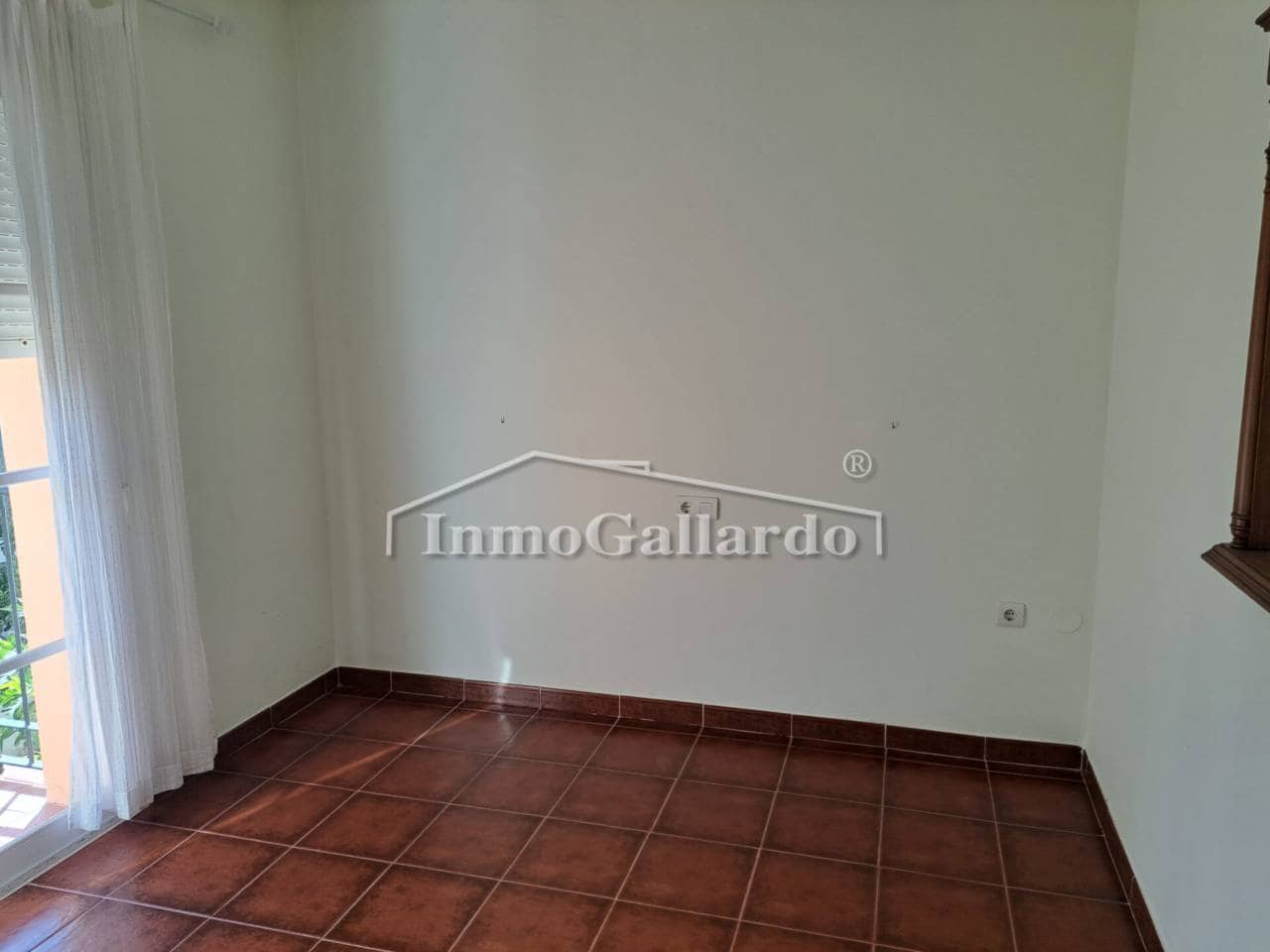 3 camera da letto Villetta a Schiera da affittare in Velez-Malaga con piscina garage - 1.500 € (Rif: 9452552)