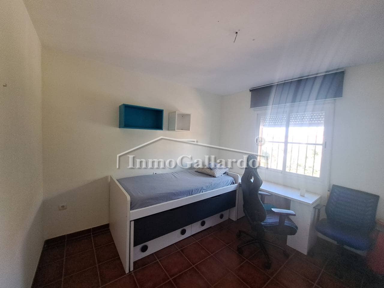 3 camera da letto Villetta a Schiera da affittare in Velez-Malaga con piscina garage - 1.500 € (Rif: 9452552)