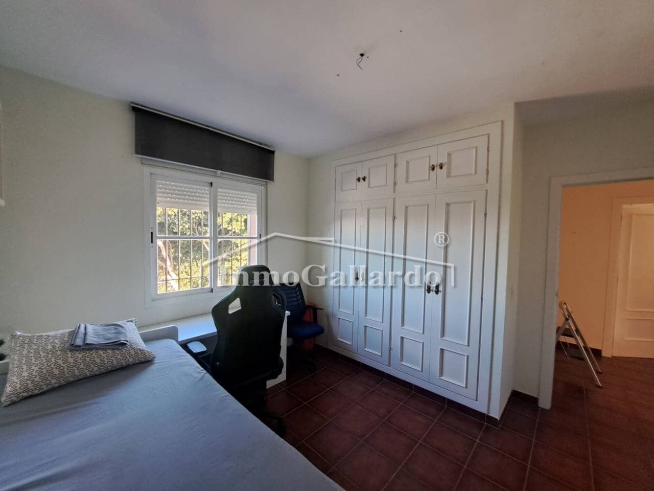 3 camera da letto Villetta a Schiera da affittare in Velez-Malaga con piscina garage - 1.500 € (Rif: 9452552)
