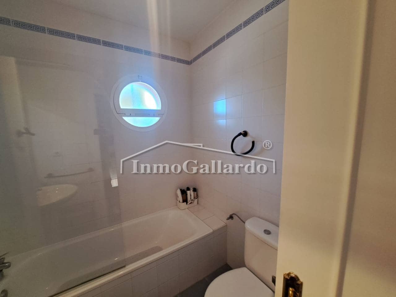 3 camera da letto Villetta a Schiera da affittare in Velez-Malaga con piscina garage - 1.500 € (Rif: 9452552)