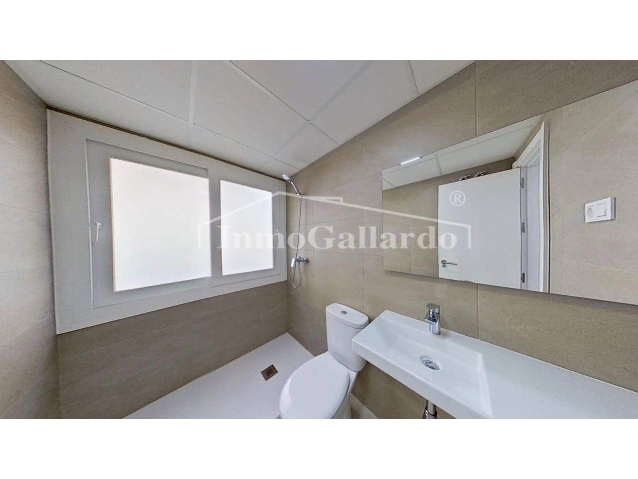 Ático de 3 habitaciones en Fuengirola en venta con piscina - 424.500 € (Ref: 9455787)