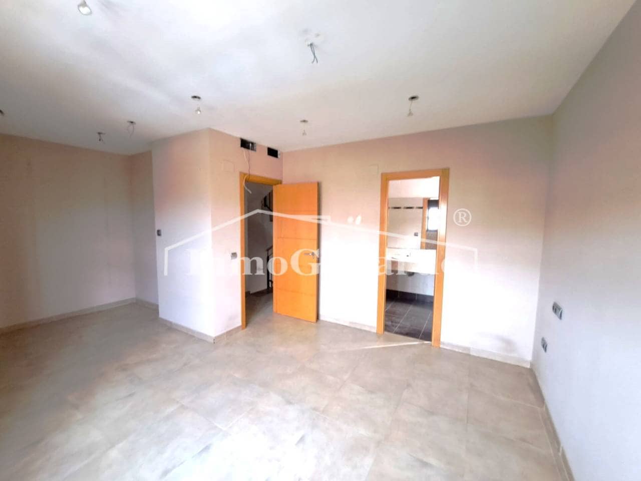 3 sovrum Hus till salu i Velez-Malaga med garage - 191 000 € (Ref: 9465313)