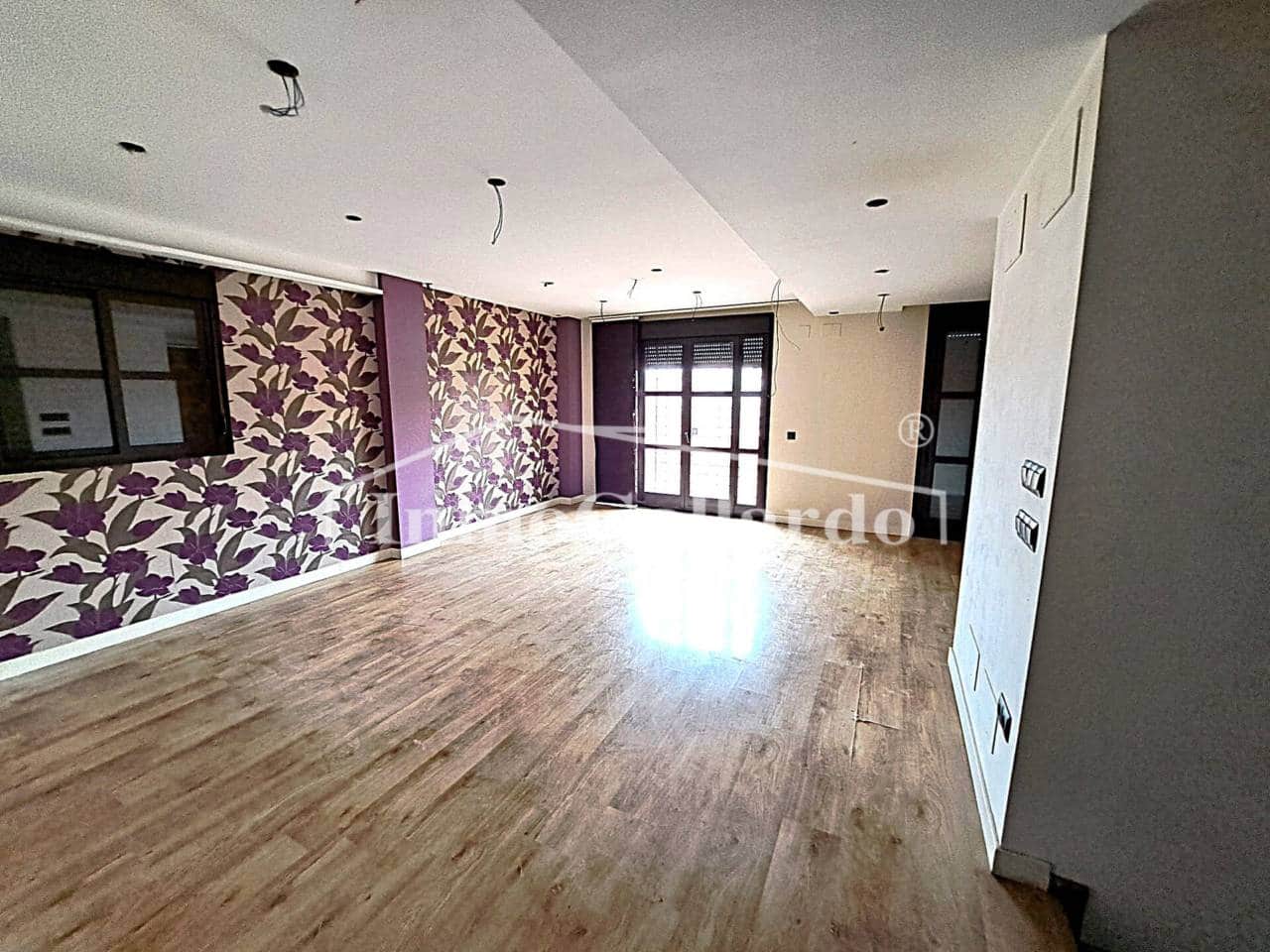 3 sovrum Hus till salu i Velez-Malaga med garage - 191 000 € (Ref: 9465313)